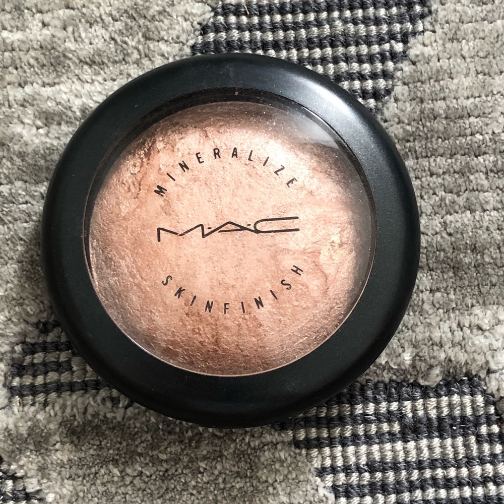 MAC HIGHLIGHTER